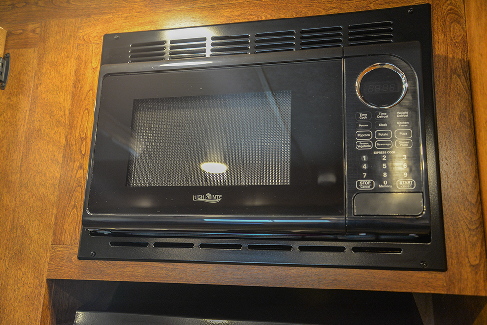 Microwave in Patriot SP8X13SSR | SMC Trailers