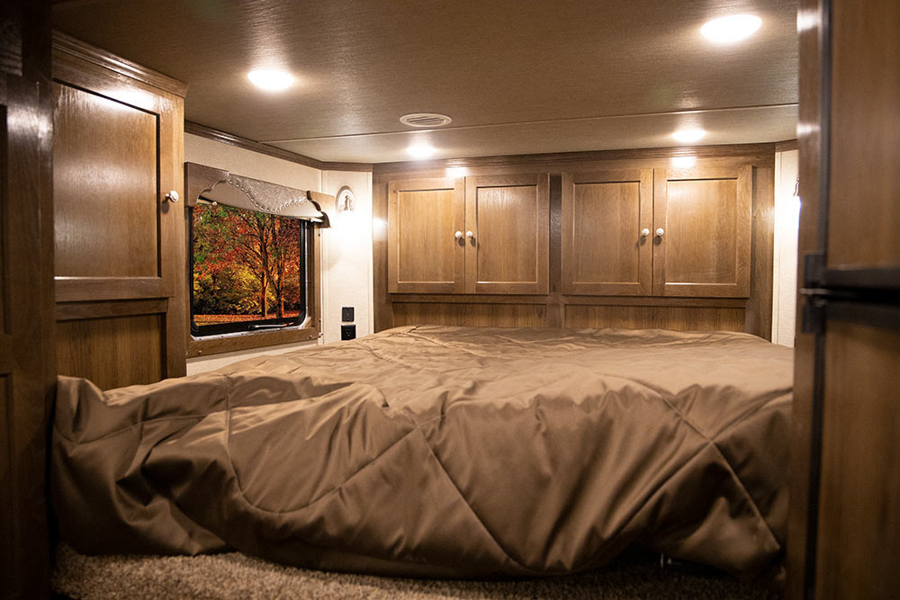 Bed in Gooseneck in SL8X11SRK Laramie Edition Horse Trailer | SMC Trailers