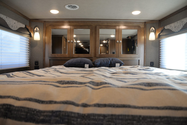 Bed in Gooseneck in SL8X15SRK Laramie Edition Horse Trailer | SMC Trailers